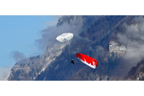 X-One paracaídas cudrado