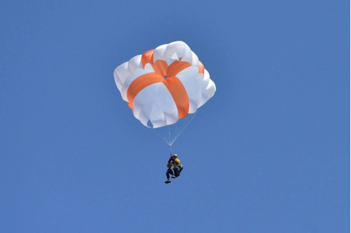X-One paracaídas cudrado