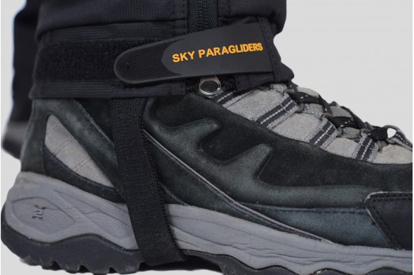 MONO VUELO TEAM SKY 2 hecho con soft shell Rip Omni!