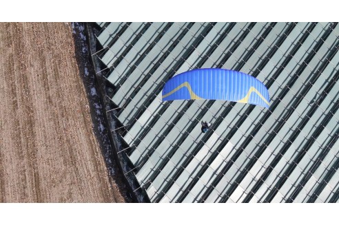 Hula, an ultralight paraglider for hike and fly from Davinci.