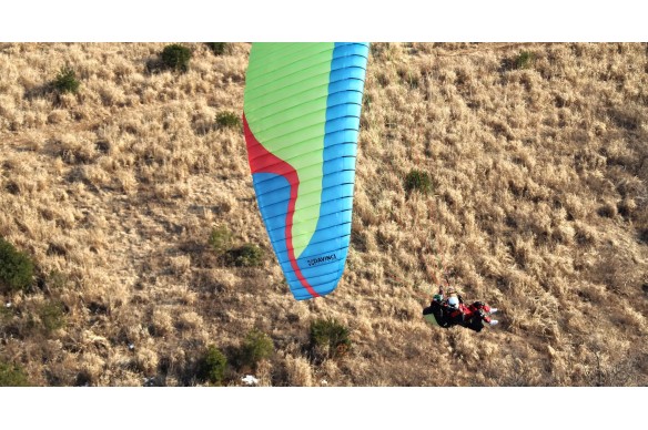 Davinci's new tandem paraglider, the DUET PRO, is designed for the professional pilot without sacrificing performance.