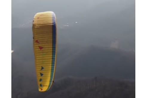 parapente EN C 2 lineas de la marca Davinci, en
