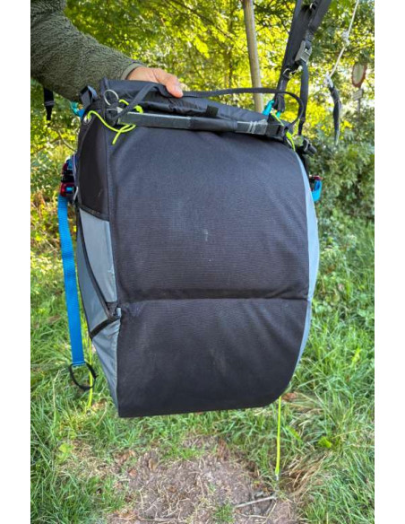 Soul paragliding harness from the Davinci brand