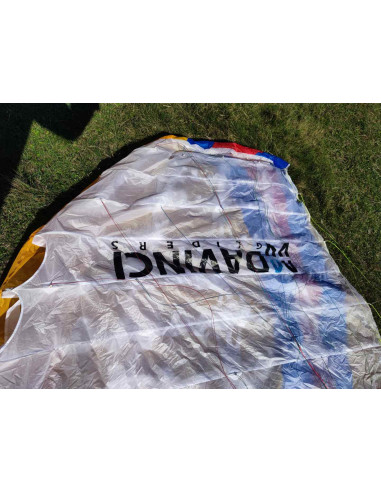 The Duet is the paraglider for making commercial tandems with ease and durability. Its fabric is excellent quality.